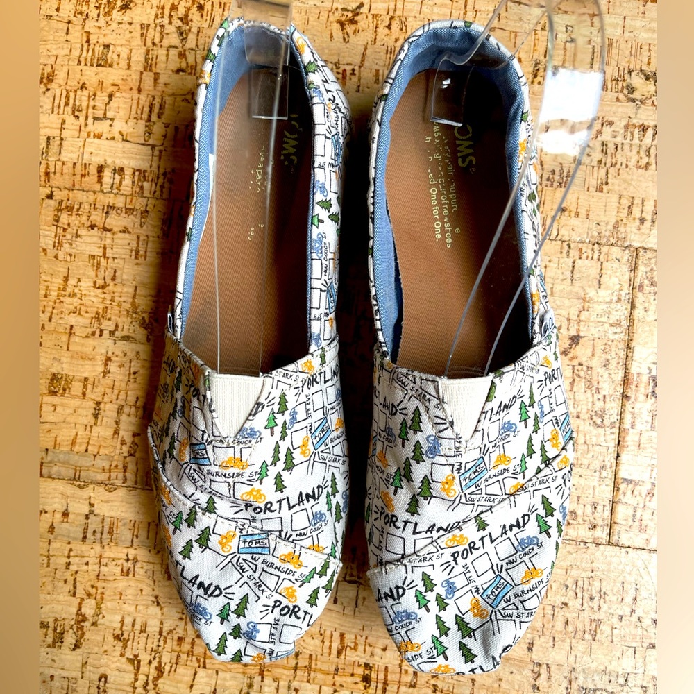 Tom’s Portland Shoes Size 9